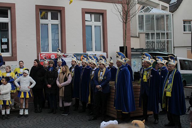 https://hessische-ludwigsbahn.de/CVB25115.jpg